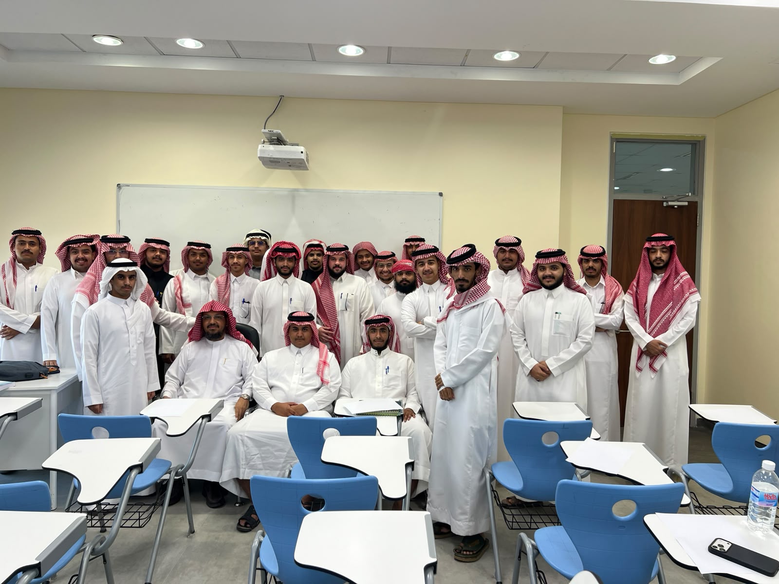 لجنة الخريجين تشارك في مناسبات عدة لخريجي قسم العقيدة