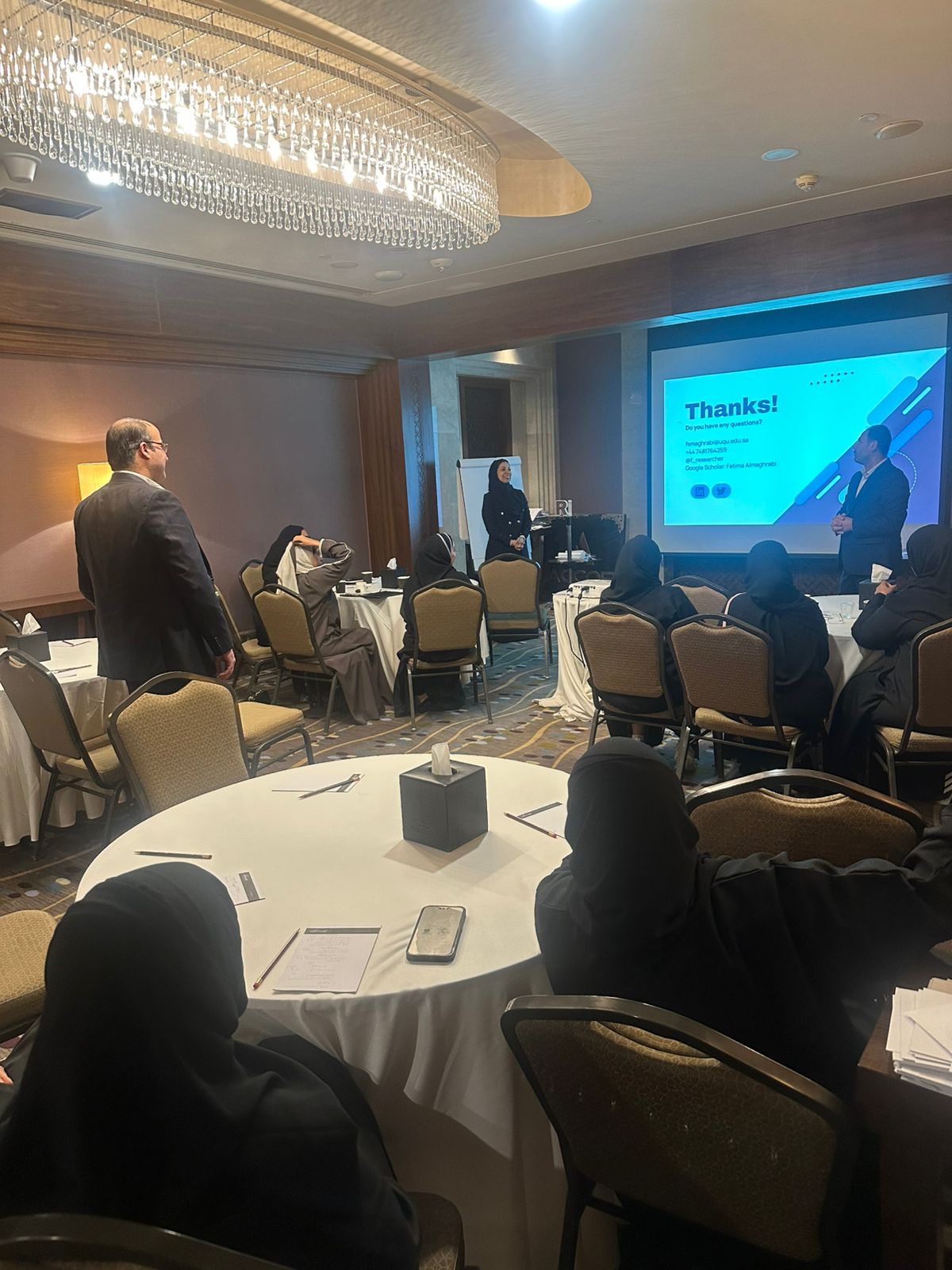 تمكين القيادات النسائية المستقبلية: ورشة عمل للدكتورة فاطمة المغربي في مجموعة أكور