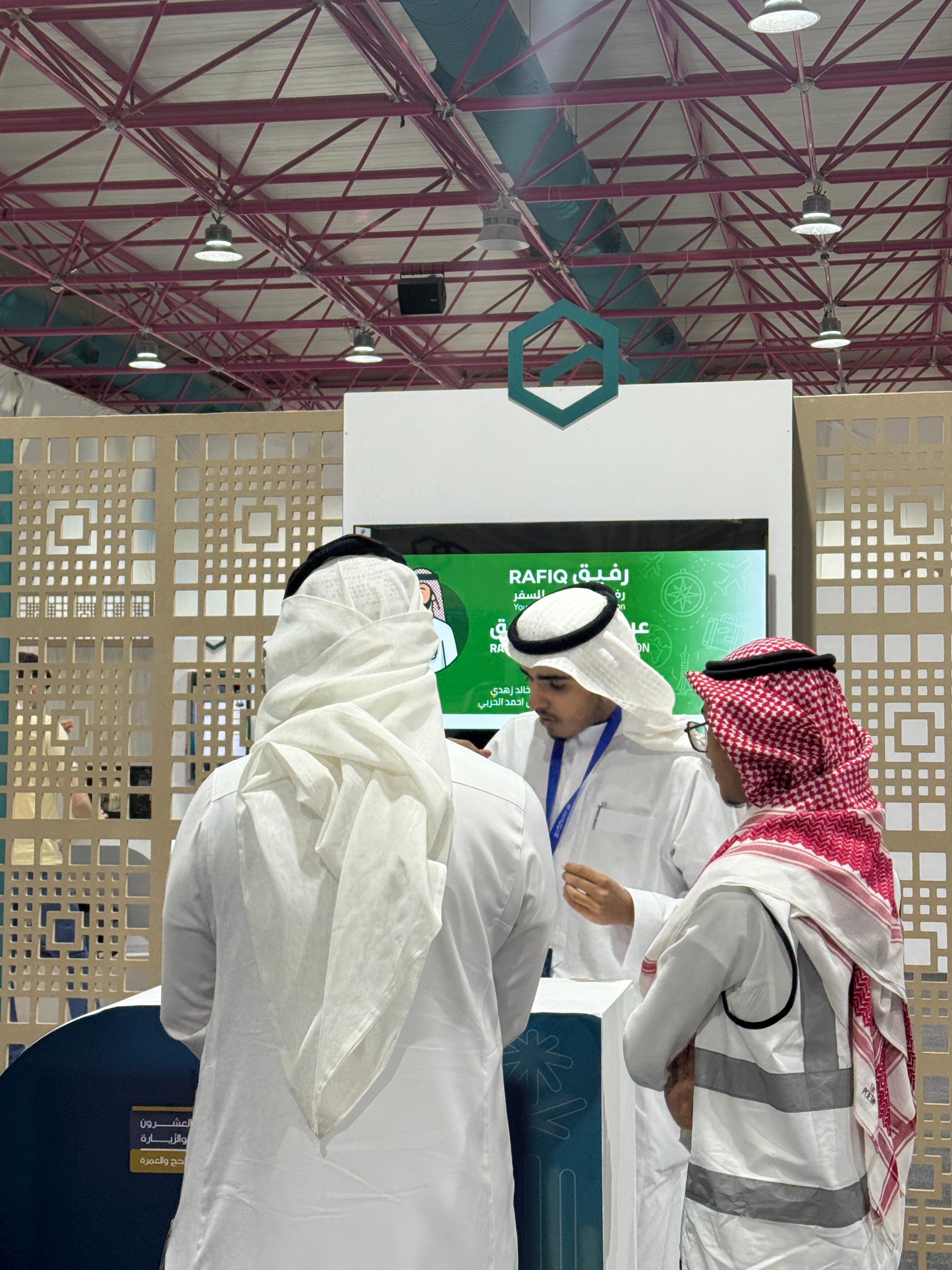 طلاب قسم السياحة والضيافة يشاركون بمشروعات ابتكارية في «حجاثون 4»