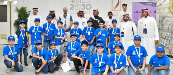 طلاب موهبة يزورون معمل التَّصنيع والنَّمذجة بجامعة أمِّ القُرى