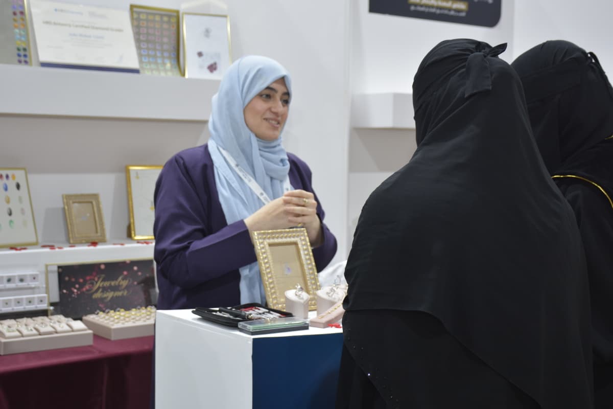 مشاركة  كلية التصاميم والفنون  في فعاليات ملتقى المهنة والابتكار 2026م