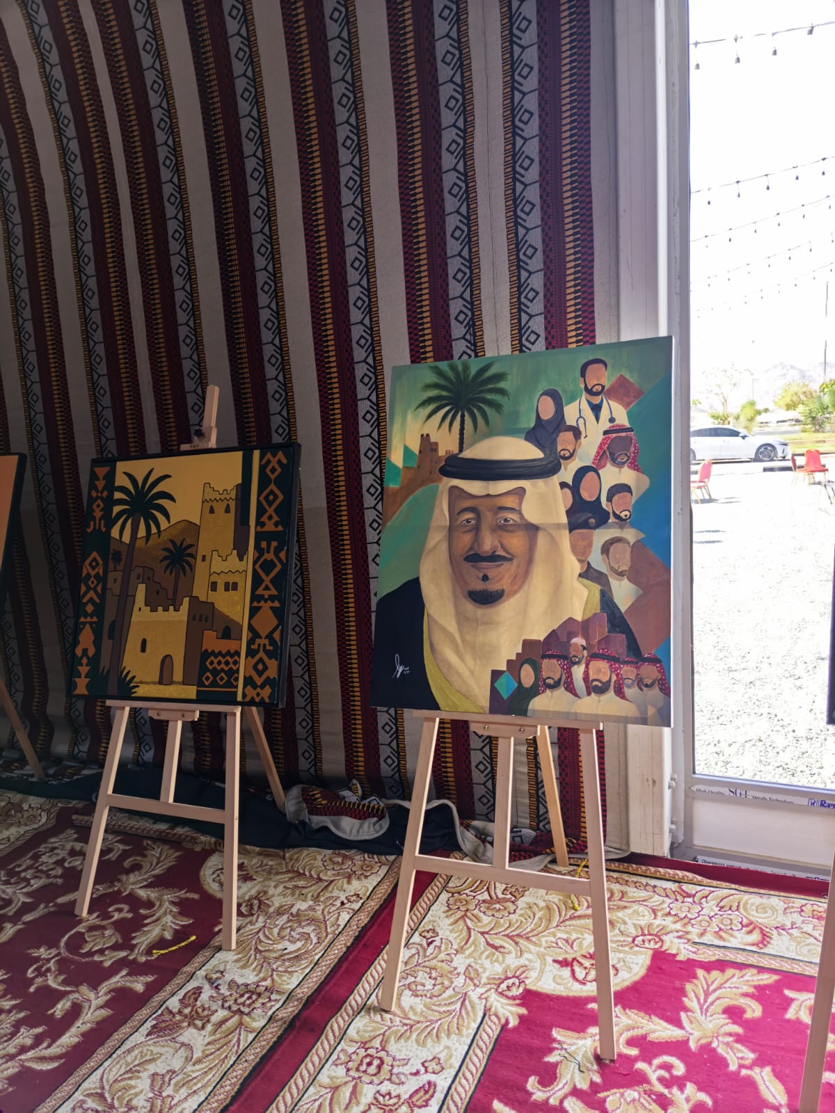 مشاركة كلية التصاميم والفنون في فعاليات الجامعة بيوم التأسيس