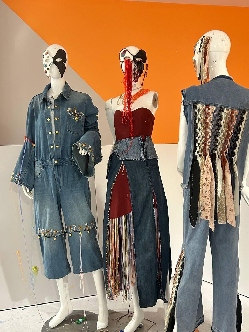 معرض مختبر الدينم المستدام (The Sustainable Denim Lab)