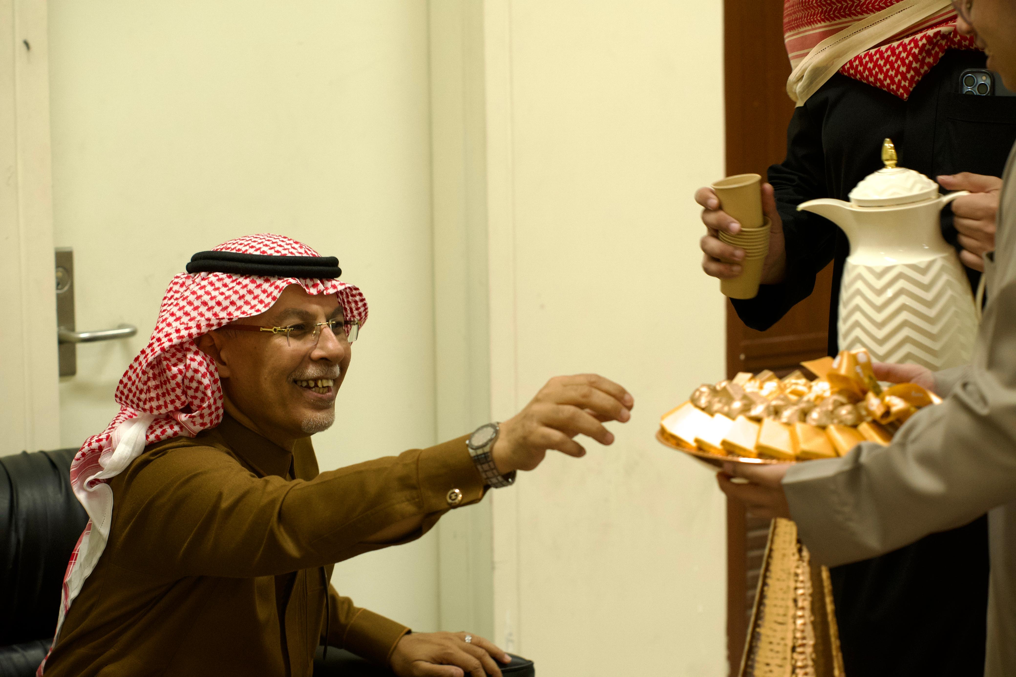 معايدة كلية التصاميم و الفنون