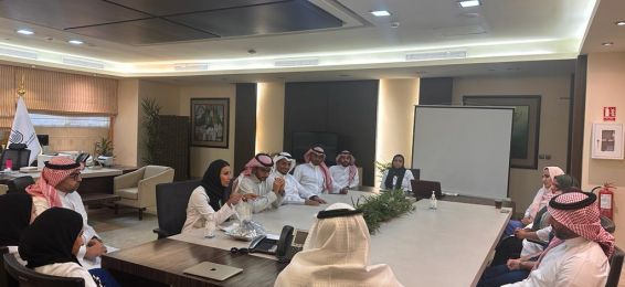 لقاء عميد الكلية د. مشاعل القحطاني بأعضاء هيئة التدريس العائدين من الابتعاث