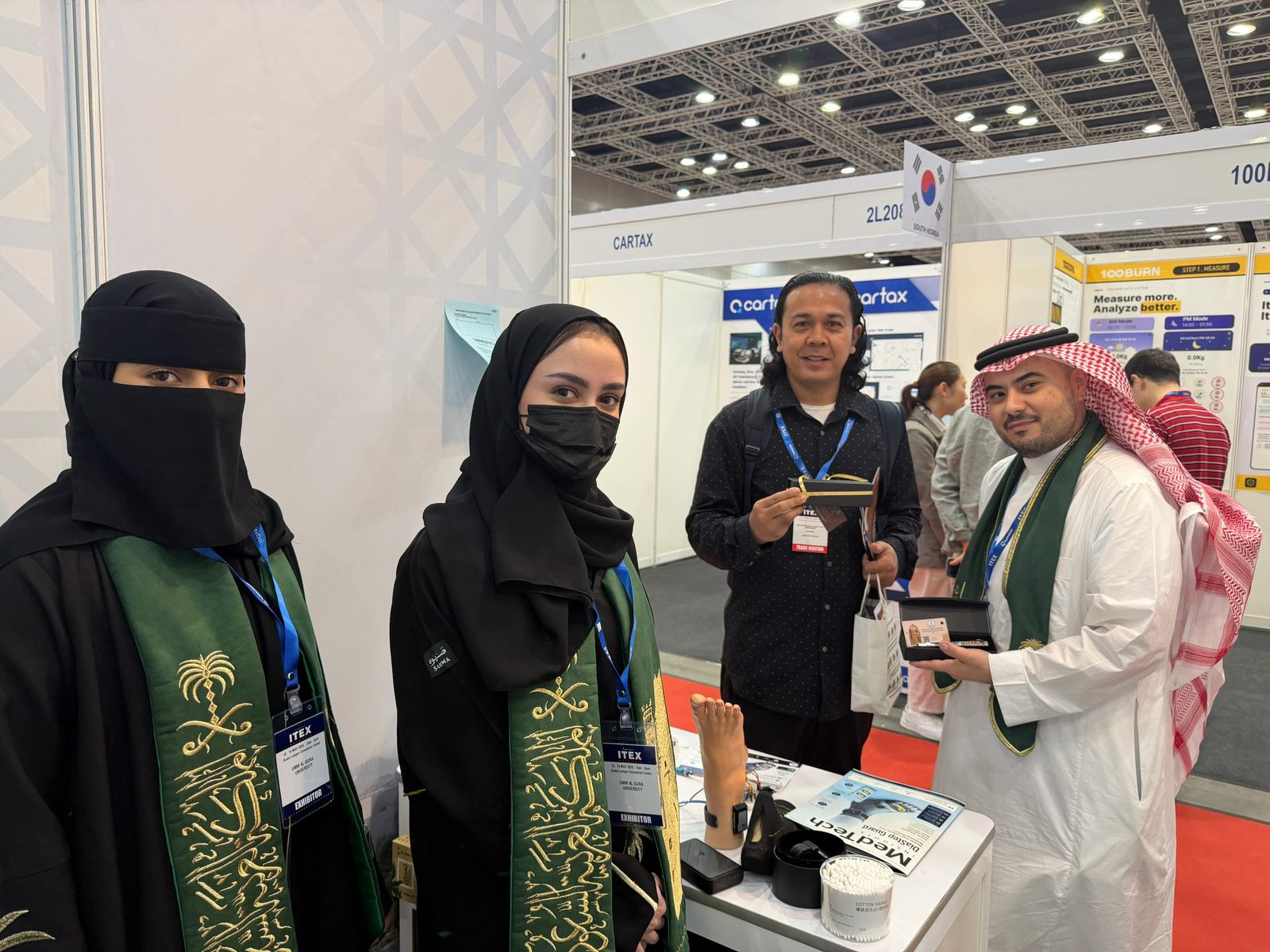 فوز فريق DiaStep Guard بالميدالية الذهبية في معرض ITEX الدولي