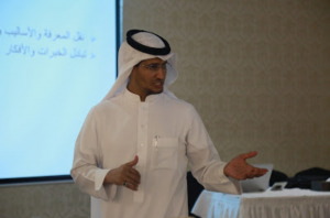 سعادة الدكتور يوسف الثبيتي يحاضر في دورة إدارة وتنظيم الفعاليات الرياضية