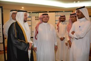 UQU Vice President for Educational Affairs Launches the Scientific Posters Exhibition for the Graduation Projects of the Medical Science Students