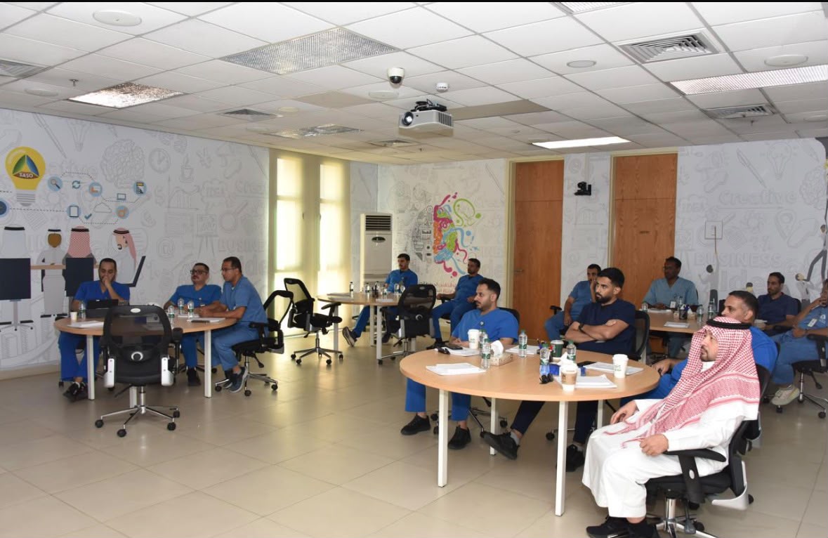عمادة الدراسات العليا والبحوث تعقد برنامج تدريبي بالتعاون مع كلية الهندسة والعمارة