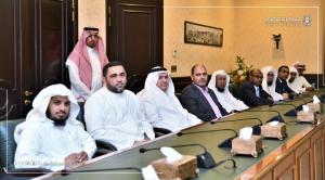 مدير جامعة أم القرى يكرم 20 أكاديميًا بمناسبة ترقياتهم العلمية