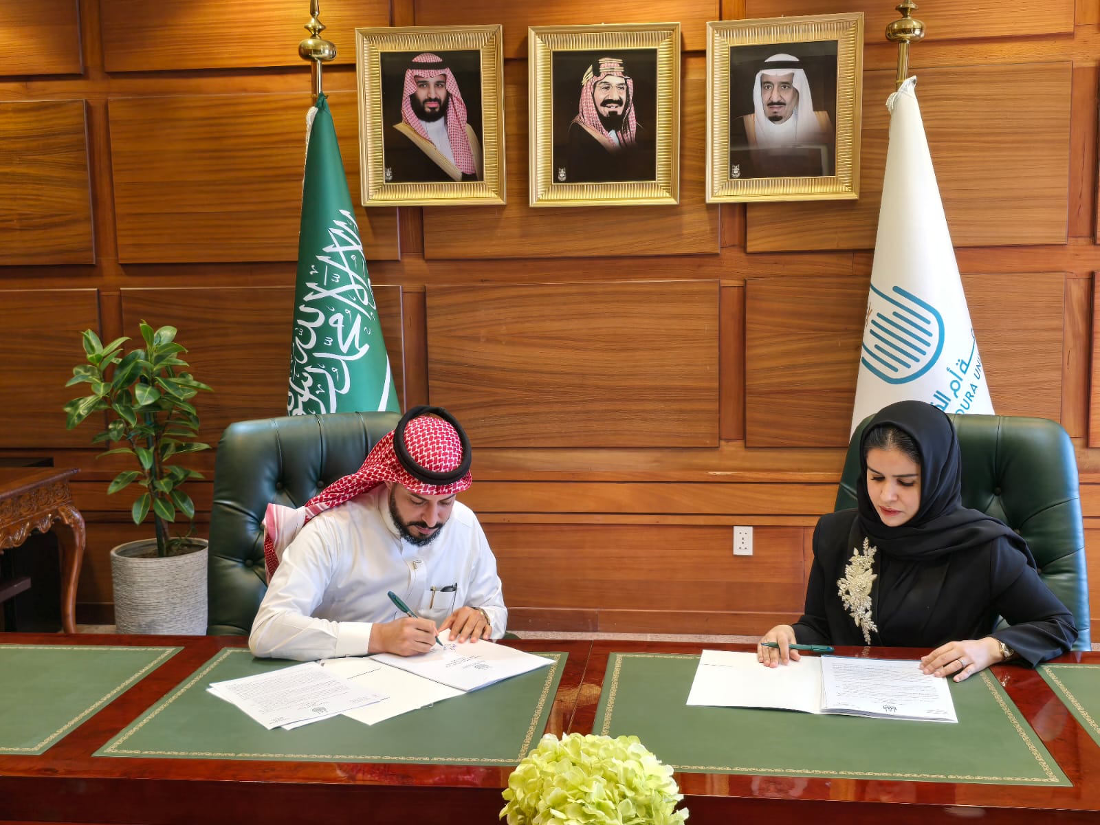 إدارة الاستثمار تؤجر عدد من الفرص الاستثمارية للخدمات الطلابية