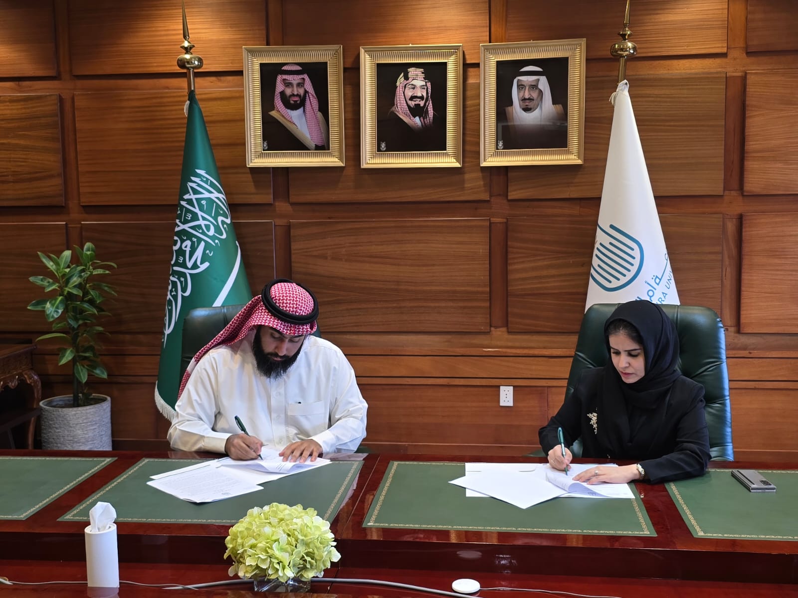 إدارة الاستثمار تؤجر عدد من الفرص الاستثمارية للخدمات الطلابية