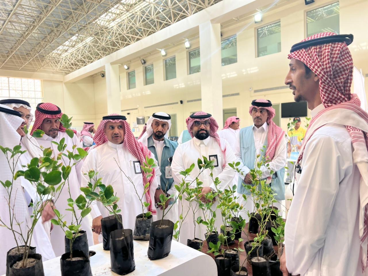 الكليّة تُنظم معرض لعرض المنتجات الزراعية