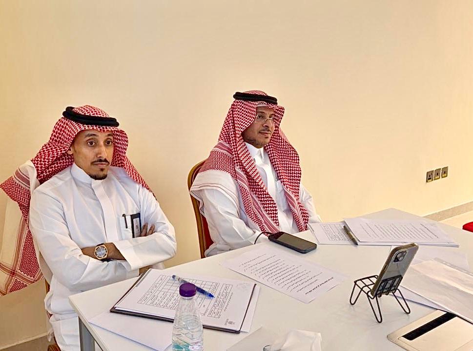 الكليّة تُنظم مسابقة خطابية