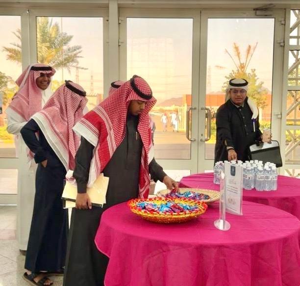 الكلية تنظم حفل المعايدة بمناسبة عيد الفطر المبارك