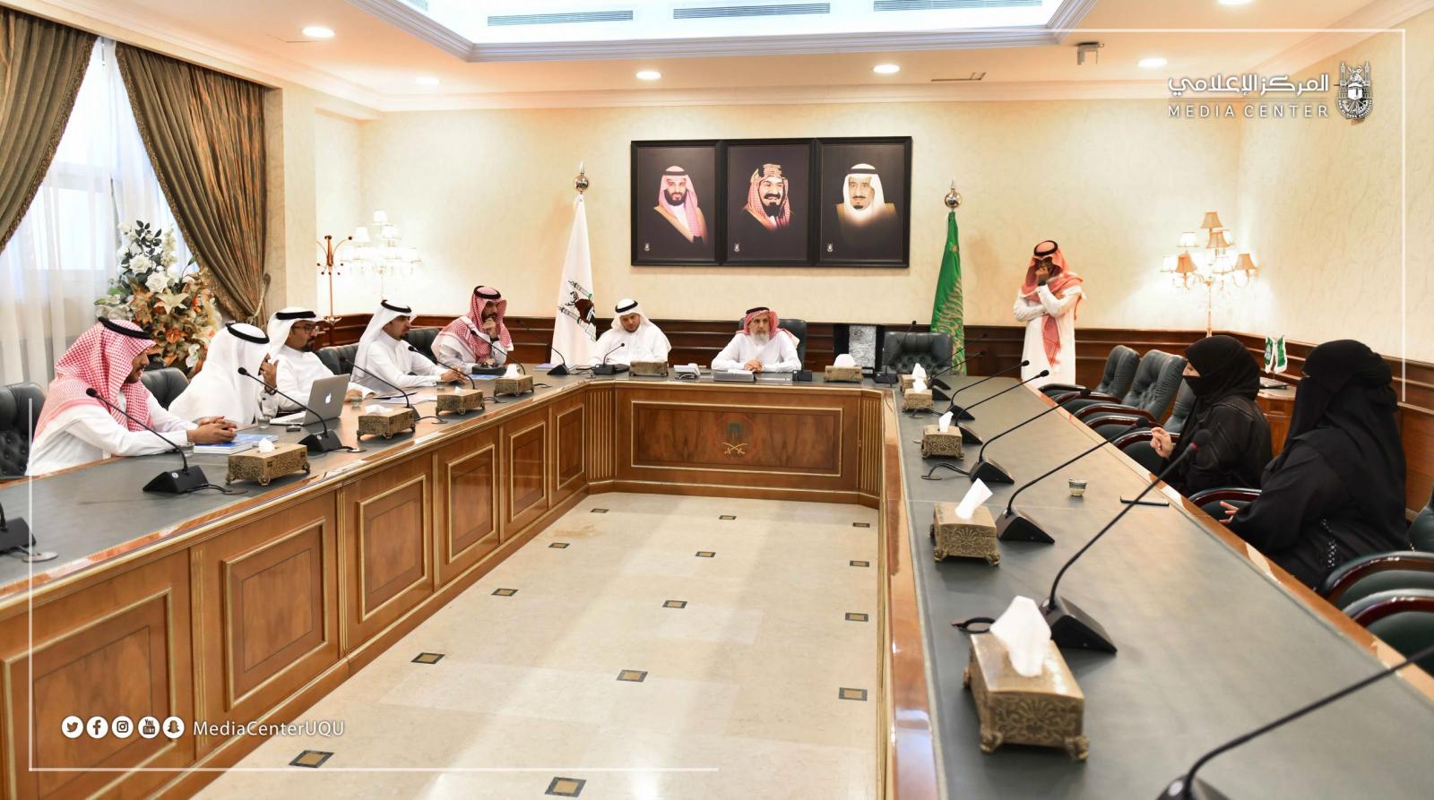 150 ساعة تدريبية و46 دورة تؤسس لتحول (أم القرى) الرقمي