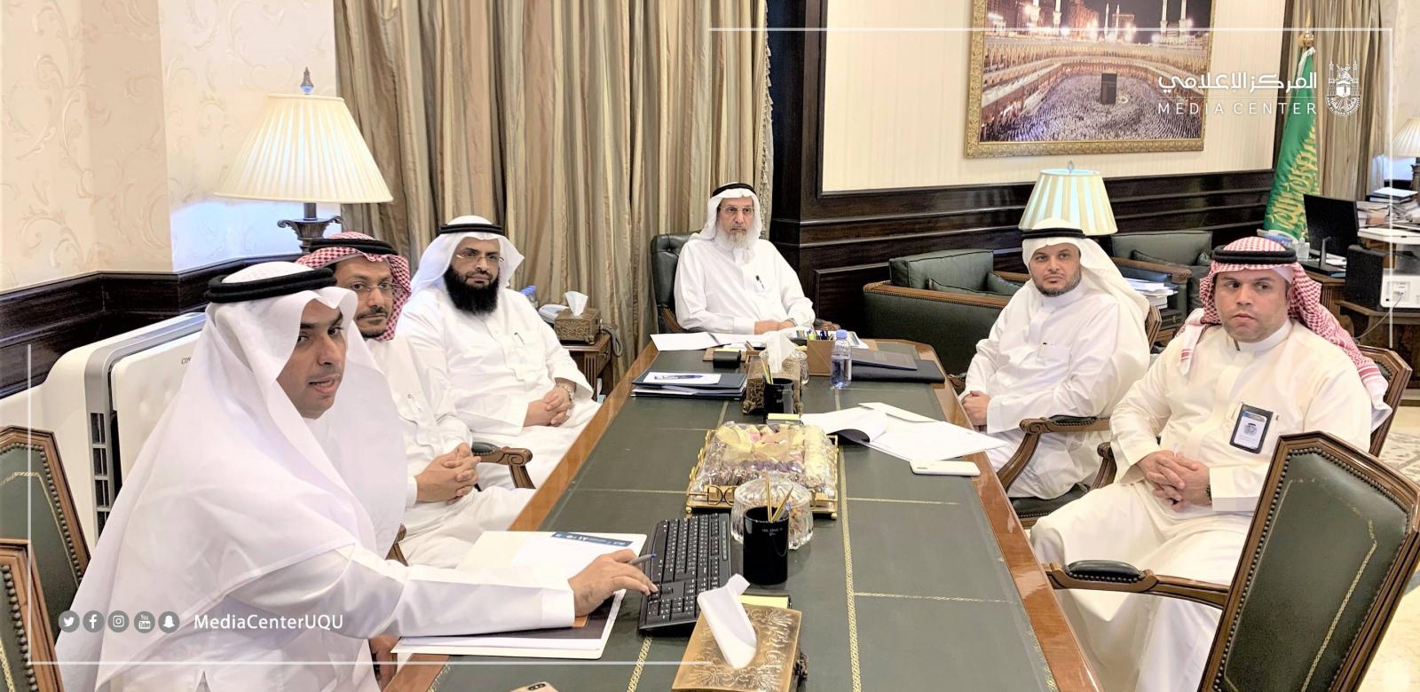 أم القرى تشرع في تنفيذ مشروع قياس رضا الحجاج حول مستوى الخدمات