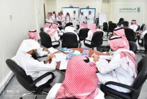 Umm Al-Qura University&#39;s Acting President Examines the Summer Training Program for Teachers