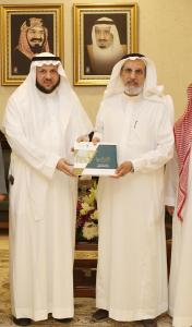 The UQU President Receives the Report of the Jamoum University College for the Academic Year 1438\1439 A.H.