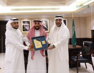 UQU Vice President Honors the Affiliates of the Administrative Development Department for Their Excellence