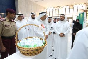 Umm Al-Qura University Leads a Campaign to Raise Awareness on Coronavirus in Various Locations in Makkah