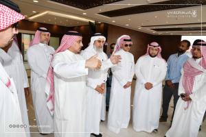 The President of Umm Al-Qura University Checks on the Preparations for the Graduation Ceremony of Class No. (68)