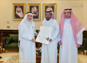 UQU President Honors the Affiliates of the College of Arabic Language