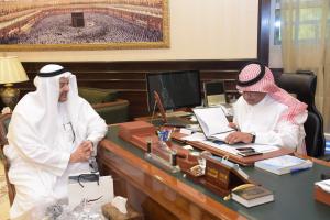 University’s President Receives Achievement Report of the College of Nursing 