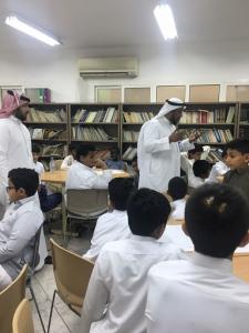 Public Health College Conducts Young Paramedic Course at Al-Nawariyah Primary School in Makkah