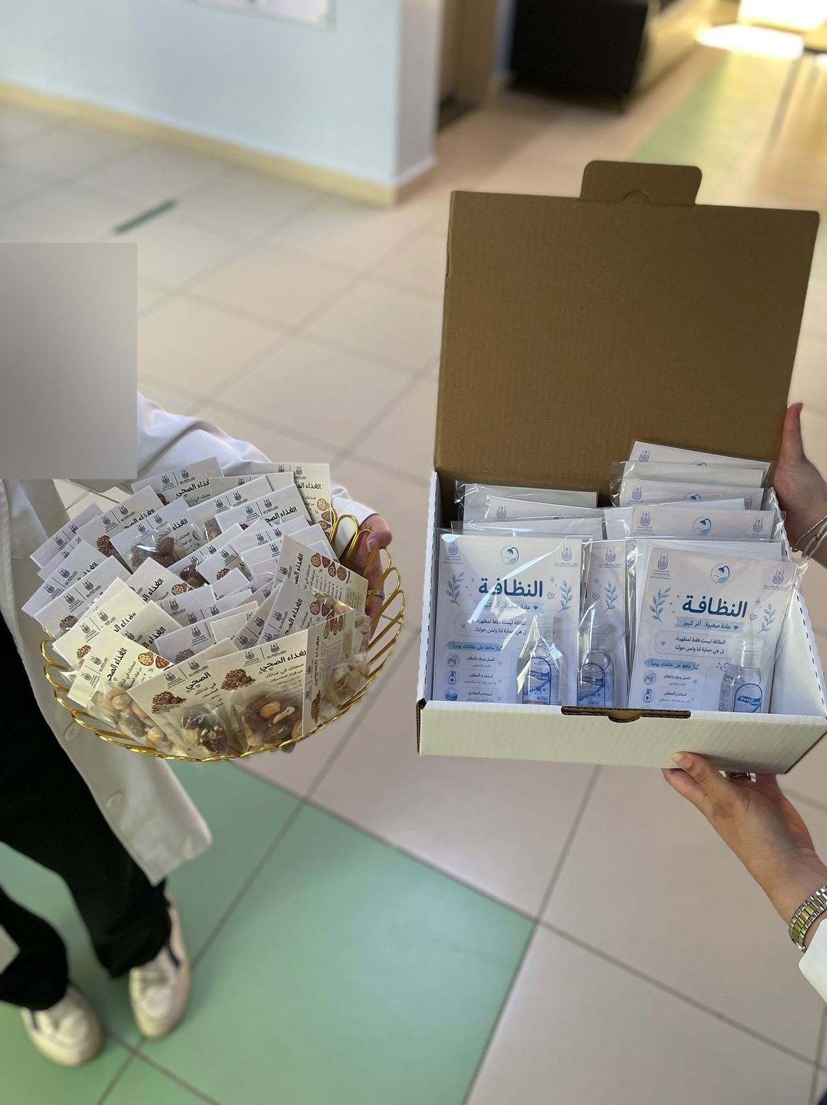 كلية الصحة العامة تنفذ حملة توعوية عن بالنظافة الشخصية والسلوك الغذائي لطالبات المتوسطة