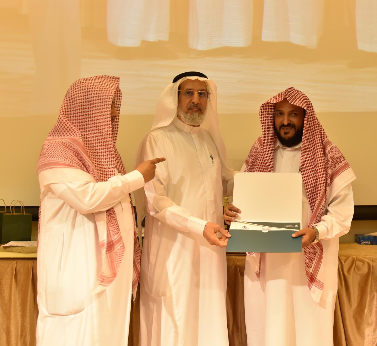 برعاية معالي مدير الجامعة كلية الدعوة وأصول الدين تختتم برامجها وأنشطتها