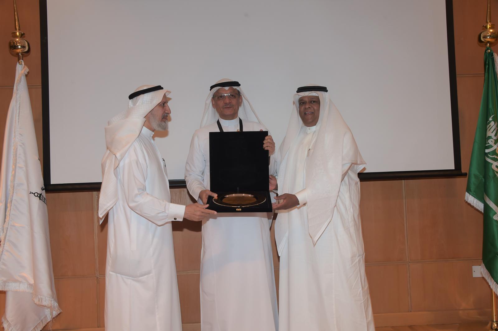 معالي مدير الجامعة يفتتح ملتقى أعضاء هيئة التدريس بعنوان (تدريس يحقق الرؤية)