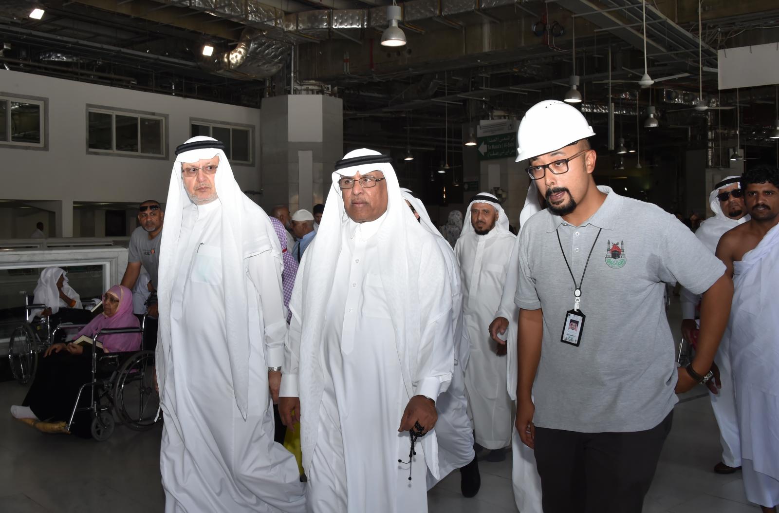 UQU President Checks on Works of the Technical Committee at Zam Zam Well Preparation Project