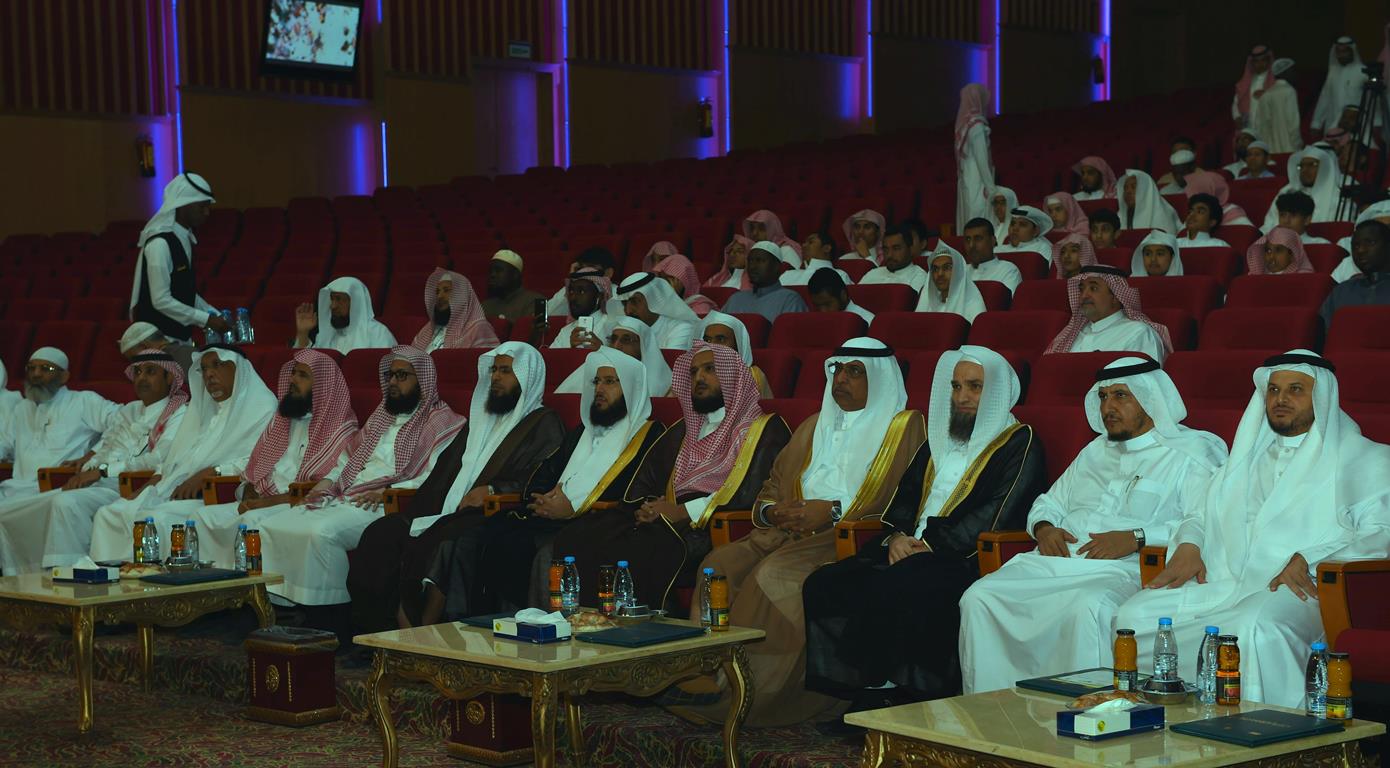 معالي مدير الجامعة يفتتح معرض الدعوة إلى الله في مكة المكرمة