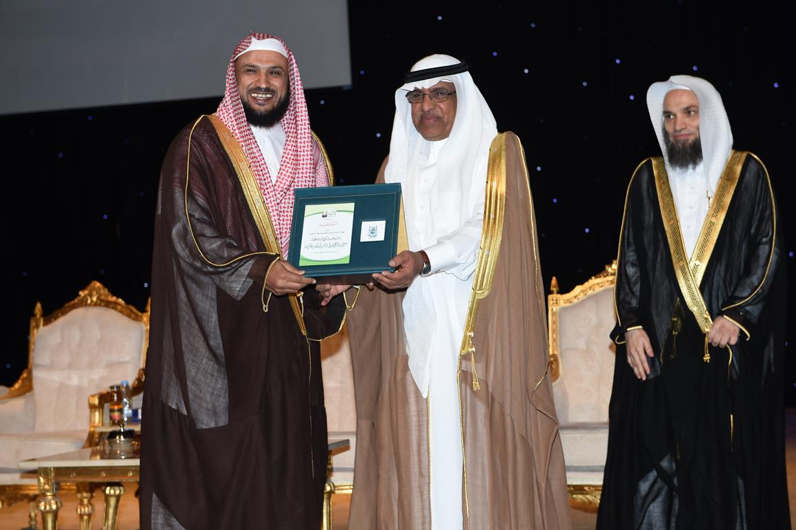 معالي مدير الجامعة يفتتح معرض الدعوة إلى الله في مكة المكرمة