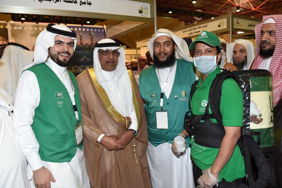 معالي مدير الجامعة يفتتح معرض الدعوة إلى الله في مكة المكرمة