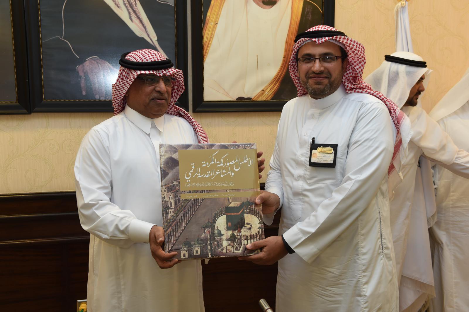 جامعة أم القرى والشركة السعودية للكهرباء يبحثان مجالات التعاون بينهما