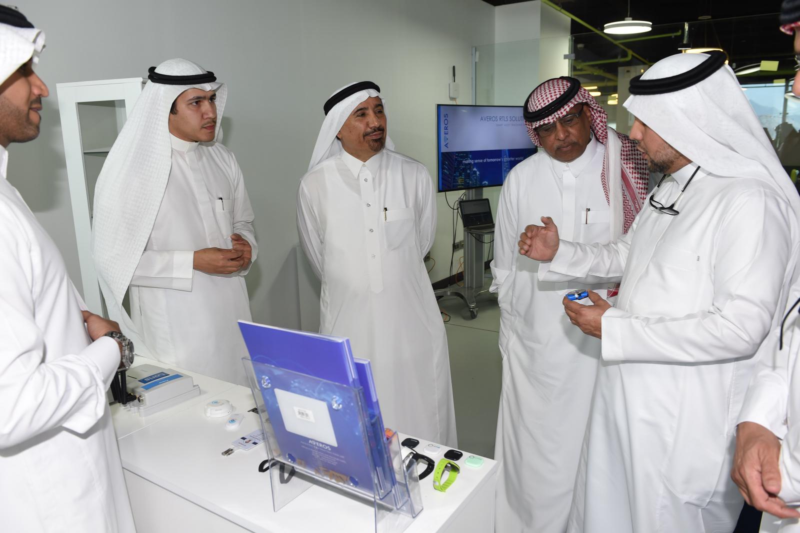 جامعة أم القرى والشركة السعودية للكهرباء يبحثان مجالات التعاون بينهما