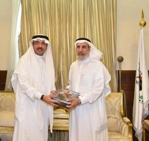 UQU President Meets  Chairman and Members of Makkah Chamber of Commerce