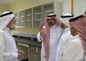 UQU President Checks on Buildings of Adhm University College