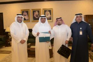 UQU President Honors Affiliates of Administrative Communication Center 