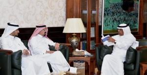 UQU President Receives Documentary Research Content of Current Reality and Future Seminar 