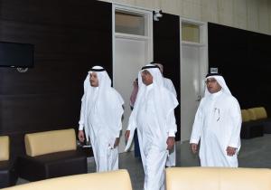 UQU President Checks on Work Mechanism at the Deanships of Admission and Registration and Students Affairs 