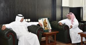 UQU President Checks on Work Mechanism at the Deanships of Admission and Registration and Students Affairs 