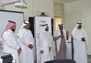 UQU President Hands out Effective Academic Leadership Certificates