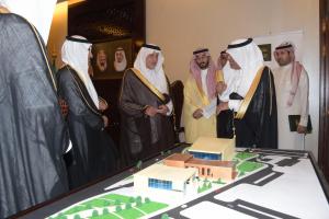 Makkah Emir Launches Umm Al-Qura Consultations Oasis  