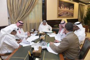 UQU President Sponsors Signing of Business Confidence Unit Agreement 