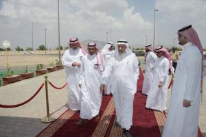 UQU President Checks on Projects of Umm Al-Qura Consultations Oasis 