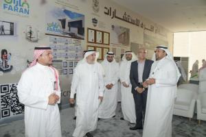 UQU President Checks on Projects of Umm Al-Qura Consultations Oasis 