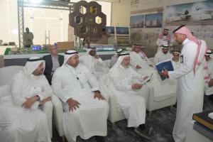 UQU President Checks on Projects of Umm Al-Qura Consultations Oasis 